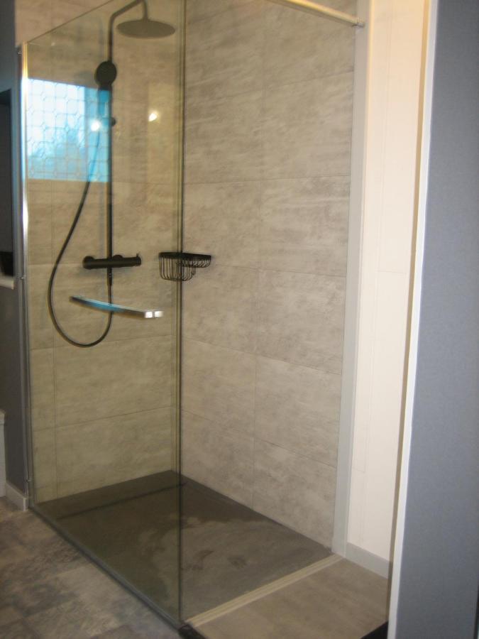 Les Pierres Blanches Bed & Breakfast Bonneuil-Matours ภายนอก รูปภาพ